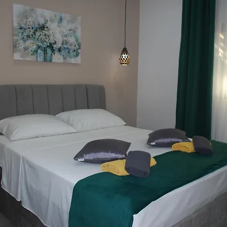 Hollywood Apartamento *